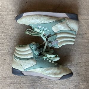 Reebok Freestyle High Top Sneakers 7.5 Lt Green